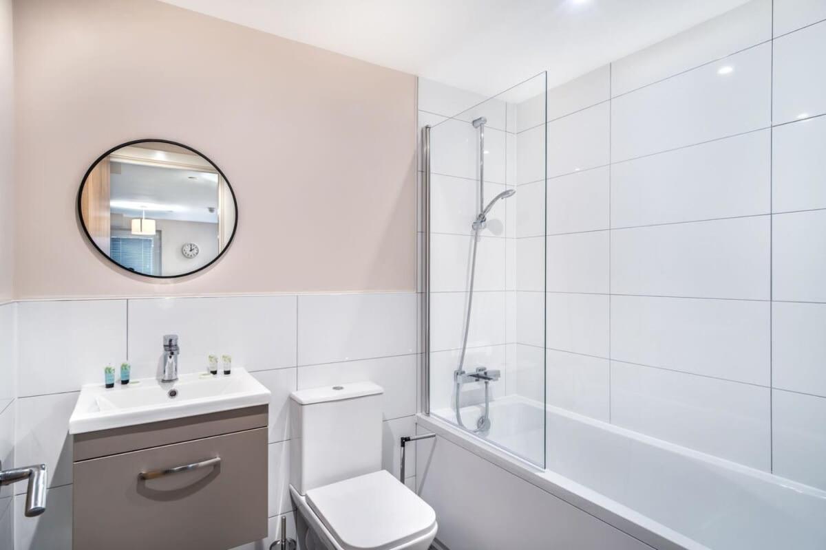 Modern & Spacious 2 Bed Apartment In Manchester Exteriör bild