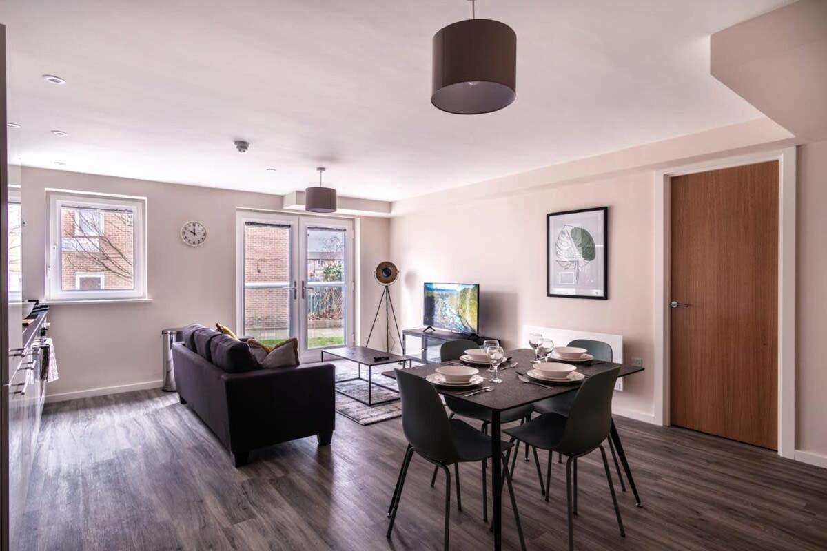 Modern & Spacious 2 Bed Apartment In Manchester Exteriör bild