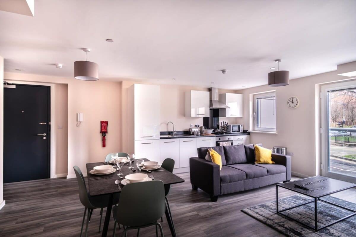 Modern & Spacious 2 Bed Apartment In Manchester Exteriör bild